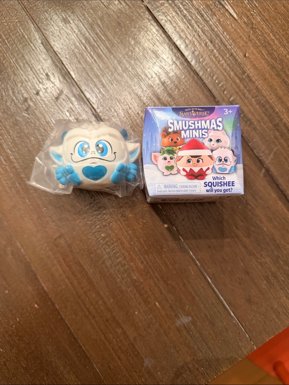 New!! The Elf On The Shelf Smushmas Minis - Blue & White Yeti Squishy